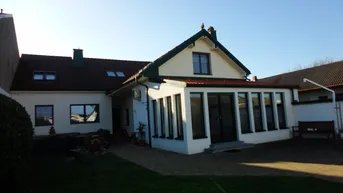 Expose Großzügiges Einfamilienhaus mit herrlichem Garten und vielen Zimmern!