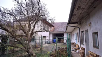 Expose Mehrfamilienhaus auf einem großem Grundstück