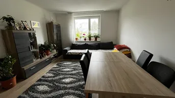 Expose Neuer Preis: Helle Eigentumswohnung im Zentrum Amstettens