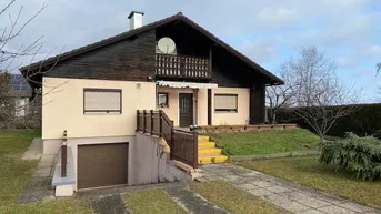 Expose Geräumiger Bungalow auf 713m² Grundstück