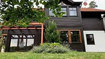 Expose TRAUMHAFTES EINFAMILIENHAUS MIT POOL AM SÜDHANG VON MARIA GUGGING FÜR GARTEN- UND NATURLIEBHABER IM NAHBEREICH VON WIEN