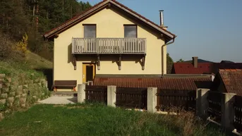 Expose EIN-/ZWEIFAMILIENHAUS MIT GROSSER SÜDTERRASSE IN TOLLER AUSSICHTSLAGE!