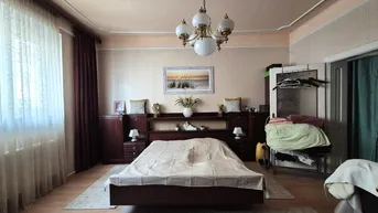 Expose EIN ZUHAUSE MIT FREIRAUM - WOHNHAUS MIT GROSSEM GRUNDSTÜCK
