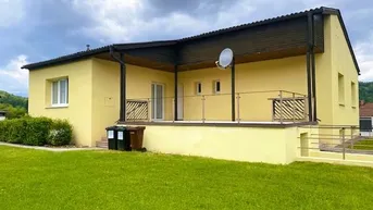 Expose Freistehender Bungalow auf großem Grundstück!