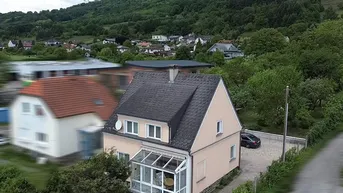 Expose Charmantes Einfamilienhaus mit Blick auf Donau und riesigem Garten in Marbach!