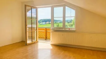 Expose Sonnige Mietwohnung mit Balkon! 3-Zimmer-Wohnung! Neu renoviert!