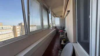 Expose Dem Himmel nah! Geräumige Wohnung im 7. Liftstock mit Grünblick