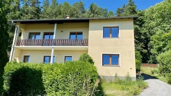 Expose Wohnen am Waldrand, mit Wiese und Weitblick!