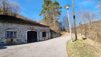 Expose RARITÄT IN SENFTENBERG - GELEGENHEIT AUF EINEN WEINKELLER MIT SCHÖNEM KELLERGEBÄUDE, KELLERRÖHRE SOWIE GARTENHAUS AUF HERRLICHEM TEILWEISE ALS BAULAND GEWIDMETEN GRUNDSTÜCK