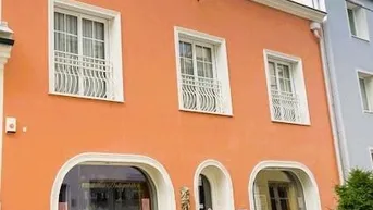 Expose Ihre Stadtvilla in Wiener Neustadt – mit Terrasse, Whirlpool und Geschäftsräumlichkeit