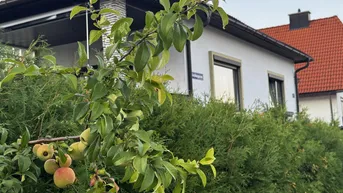 Expose Charmanter Bungalow mit Keller, Garten und Nebenobjekten