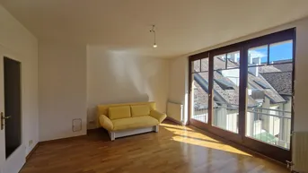 Expose CHARMANTE BALKONWOHNUNG MIT ANLEGEREIGNUNG IN TOPLAGE MIT HERRLICHEM AUSBLICK