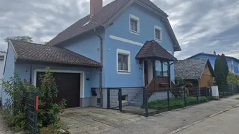 Expose SOLIDES WOHNHAUS MIT EHEMALIGEM SOMMERHAUS, HERRLICHER TERRASSE UND POOL IN TRAUMHAFTER RUHELAGE