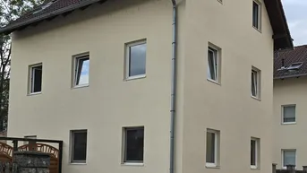 Expose MODERNE DACHGESCHOSSWOHNUNG IN ZENTRUMSNÄHE!