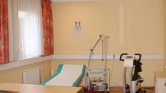 Expose Büro/Praxis in Neunkirchen! Top Lage mit Stellplatz!