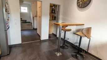 Expose Saniert - Gemütlich - Sofort Verfügbar - Wohnhaus mit überdachter Terrasse im Grünen