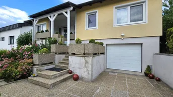 Expose Einfamilienhaus mit Traumgarten - gepflegt und bezugsfertig !