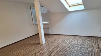 Expose 7092 Winden/See nette 60m² teilmöblierte Dachgeschoß Wohnung in ruhiger Ortslage.!
