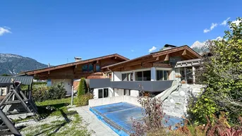 Expose Familienhit: Großzügiges Haus mit Poolanlage, Outdoor- &amp; Wellnessparadies in Panoramalage