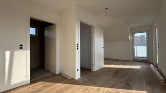 Expose LETZTES FREIES HAUS! PROVISIONSFREI. U1 UND U2-ANBINDUNG. SÜD-WEST-DOPPELHAUS MIT 5 ZIMMERN, 2 BÄDERN, 3 WC´s.