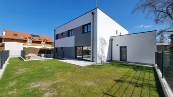 Expose BEEINDRUCKENDE 2,75m RAUMHÖHE! KAMIN-KLIMA-BESCHATTUNG. 152m² Wfl. 5 ZIMMER. ZIEGEL. PROVISIONSFREI.