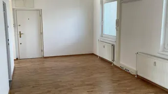 Expose Büro nähe Hauptbahnhof mit Autoabstellplatz im packet.