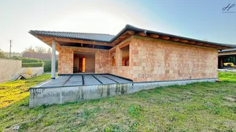 Expose Bungalow Rohbau - Traumhaus zum selber gestalten!