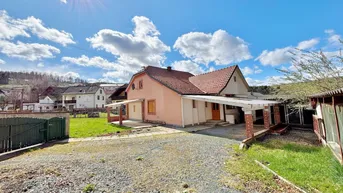 Expose sanierungsbedürftiges Einfamilienhaus in idyllischer Ruhelage