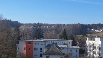 Expose PREISHIT Sonnige Zentrallage mit Balkon
