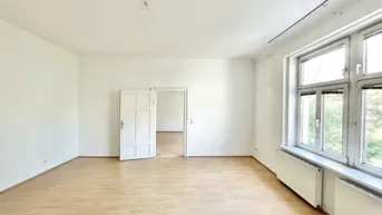 Expose Brigittaplatz | Bezaubernde 2 Zimmer Altbau mit Potenzial | Grünblick