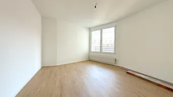 Expose Teilrenovierte 3 Zimmer Wohnung | Großzügige Loggia, hohe Stockwerkslage, smarte Aufteilung