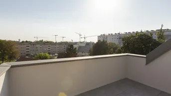 Expose EHK 100 | 4 Zi Dachgeschoss-Hit mit 2 Terrassen und tollem Fern/Grünblick