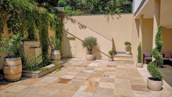 Expose Spektakuläre Gartenwohnung mit Atrium und Swimmingpool - Grünruhelage am Heuberg - sehr hell und sonnig