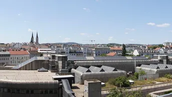 Expose VIDEO: Sehr schöne, hochwertige 4-Zimmer-Balkon-Wohnung mit 2 Bädern und Panoramablick im Althanpark!