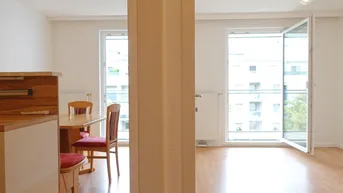 Expose VIDEO: Schöne, helle 3-Zimmer-Loggiawohnung mit Klima, Grünblick, separater Küche, zentral begehbar!