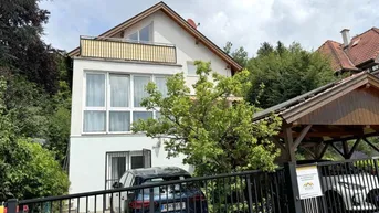 Expose Exklusives Familienwohnhaus mit Traumaussicht und moderner Technik in ruhiger Grünlage von Gablitz