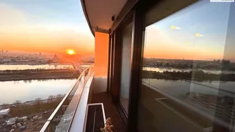 Expose 360° TOUR // "DANUBE FLATS" - STUDIO APARTMENT with BALCONY &amp; DISTANT VIEWS / 1-ZIMMER APARTMENT mit BALKON &amp; FERNBLICK