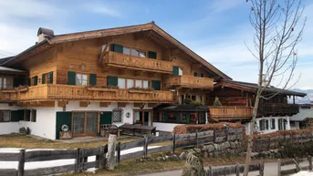 Expose "SKI-IN SKI-OUT"/ FERIENWOHNUNG am Fuße des HAHNENKAMMS