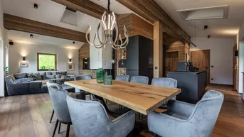 Expose Alpine Eleganz in Liftnähe – Exklusive Dachgeschosswohnung in Jochberg