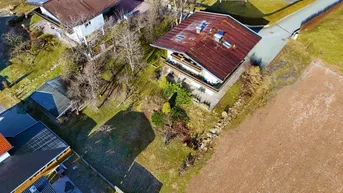 Expose Ausgedehntes Grundstück mit Altbestand und zahlreichen Entwicklungsmöglichkeiten