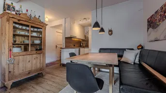 Expose Charmantes Innenstadt-Dachgeschoss-Apartment