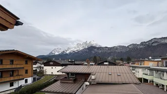 Expose Moderne Penthousewohnung in St. Johann (06081)