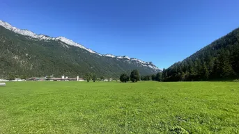 Expose Sonniges Baugrundstück mit Panoramablick (06469)
