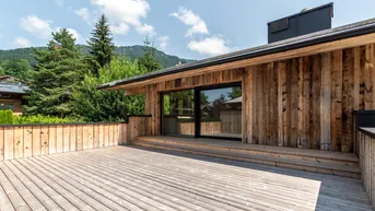 Expose Luxus Chalet auf der Sonnseite mit traumhaftem Blick ( 06165 )