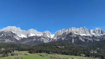 Expose Grundstück mit atemberaubenden Bergblick (06372)