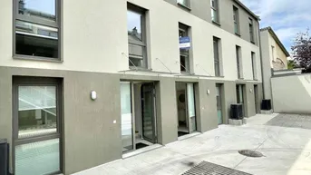 Expose EXKLUSIVES TOWNHOUSE MIT GARTEN, PV-ANLAGE &amp; DESIGNAUSSTATTUNG ZU KAUFEN – WIEN DIREKT VOR DER TÜR