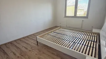 Expose SEHR HELLE CA. 76 m² GROSSE 3-ZIMMER-WOHNUNG MIT STELLPLATZ &amp; ANNINGERBLICK IN BAHNHOFSNÄHE ZU KAUFEN!