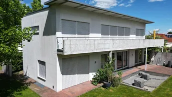 Expose Wohnwert !! - großzügige Villa in Schleißheim bei Wels !