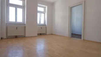 Expose ZENTRALE LAGE IM HERZEN DER STADT - SANIERTE BÜRO- UND GESCHÄFTSRÄUME MIT SCHLOSSBERGBLICK - RUHELAGE!