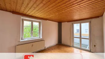 Expose Sanierungsbedürftige Zwei-Zimmer-Wohnung mit zwei Parkplätze | RIEDERSBACH
